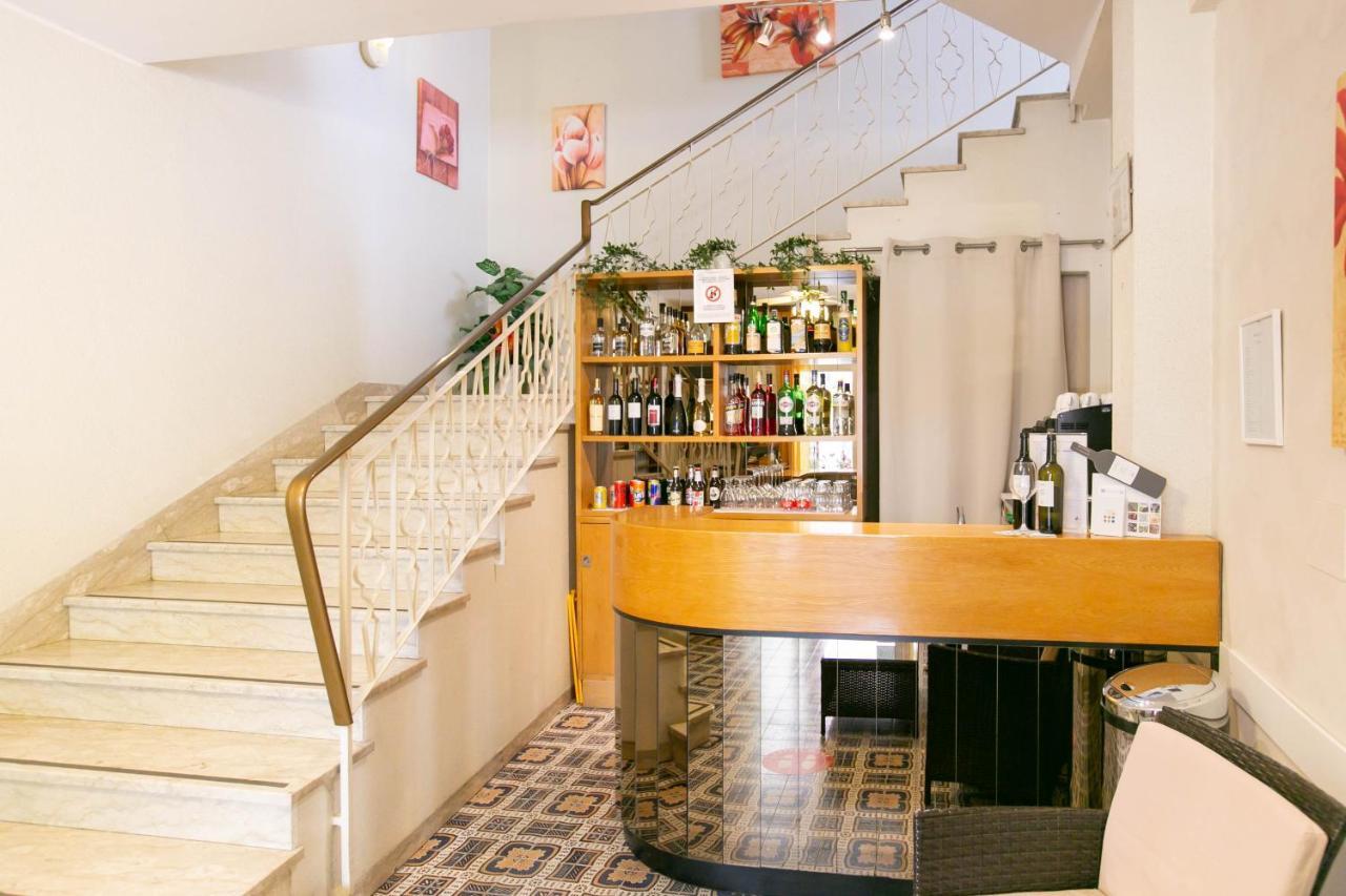 玛拉酒店 里米尼 外观 照片